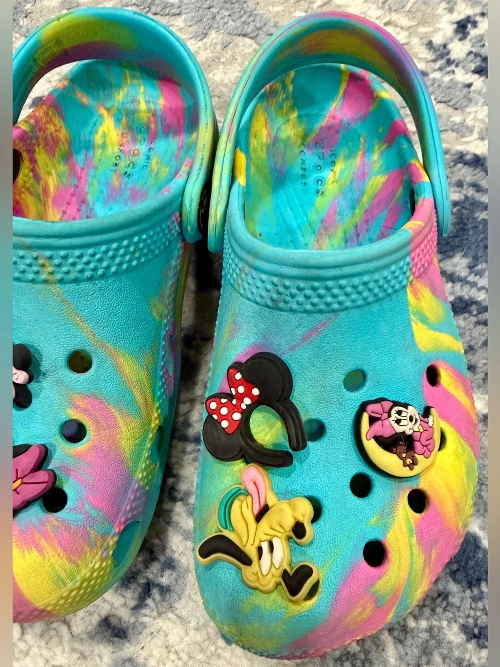 CROCS bright tie